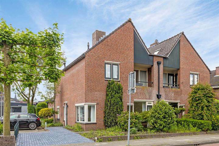 Bekenhorst 5 in Borne foto