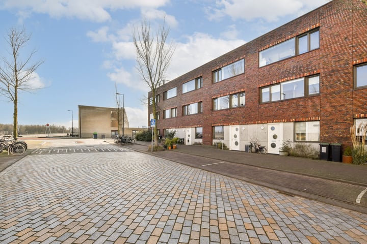 Ben van Meerendonkstraat 180 in Amsterdam foto