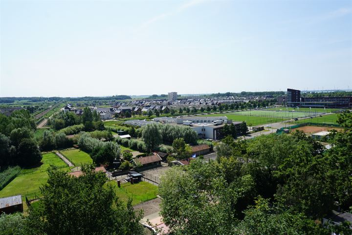 Benedenbaantje 90 in Bergen op Zoom foto