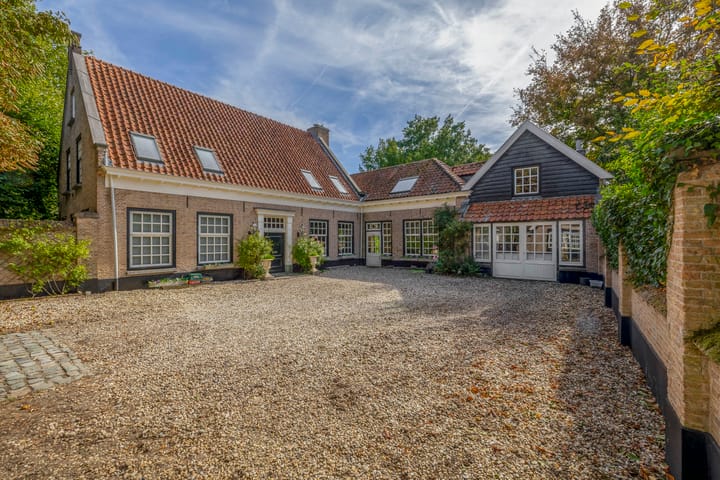 Benedenkerkstraat 81 in Waspik foto