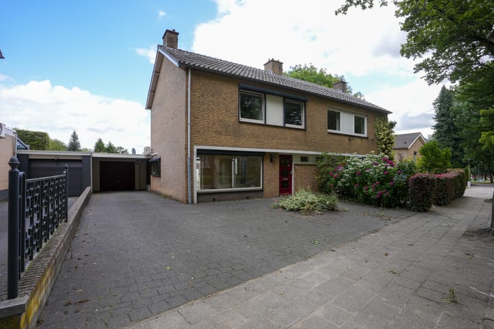 Beneluxlaan 147 in Geleen foto