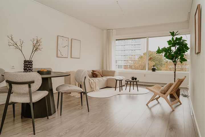 Beneluxlaan 72 in Utrecht foto