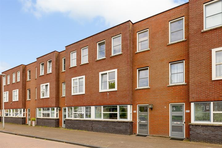 Beneluxlaan 813 in Almere foto