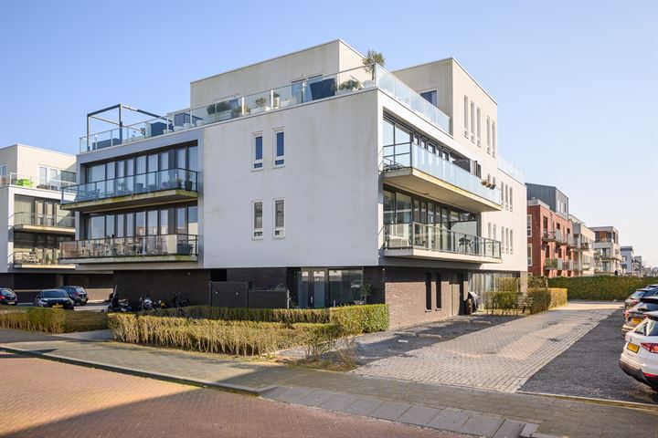Beneluxlaan 907 in Almere foto