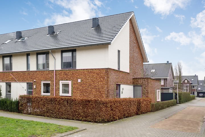 Benthuislaan 35 in Zwolle foto