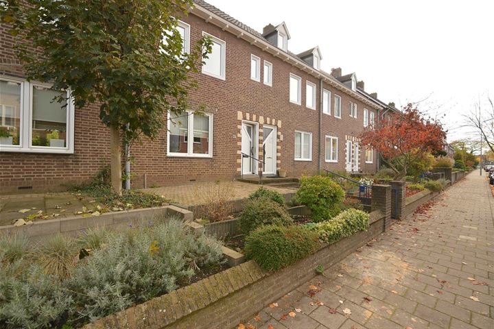 Benzenraderweg 167 in Heerlen foto