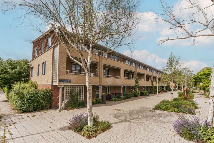 Bep van Klaverenboulevard 46 in Amsterdam foto