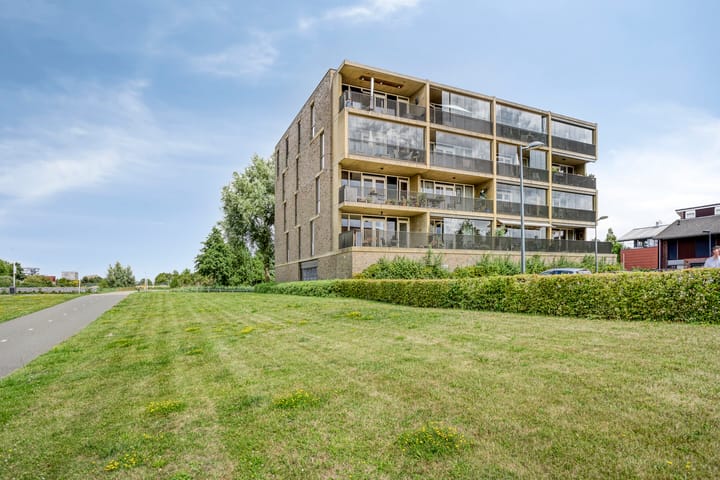 Bep van Klaverenstraat 38 in Hoofddorp foto