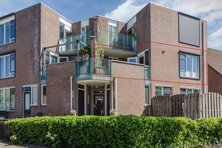 Bereklauw 101 in Cuijk foto