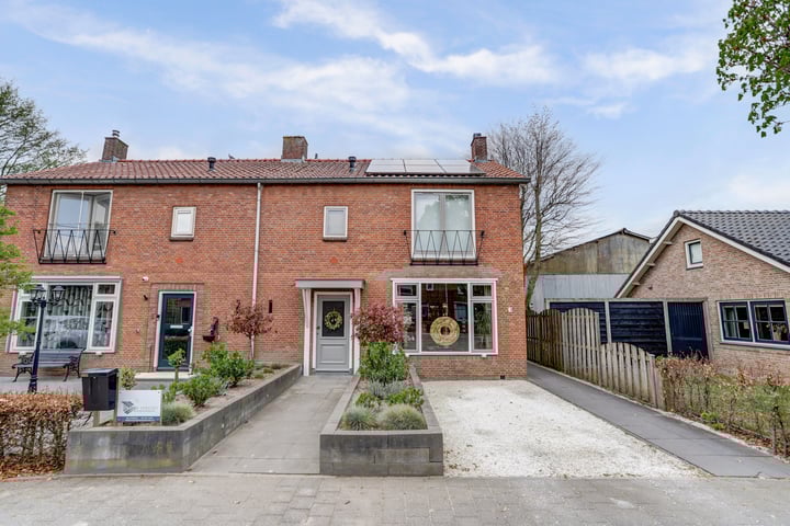 Berenhoeksestraat 4 in Wijk en Aalburg foto