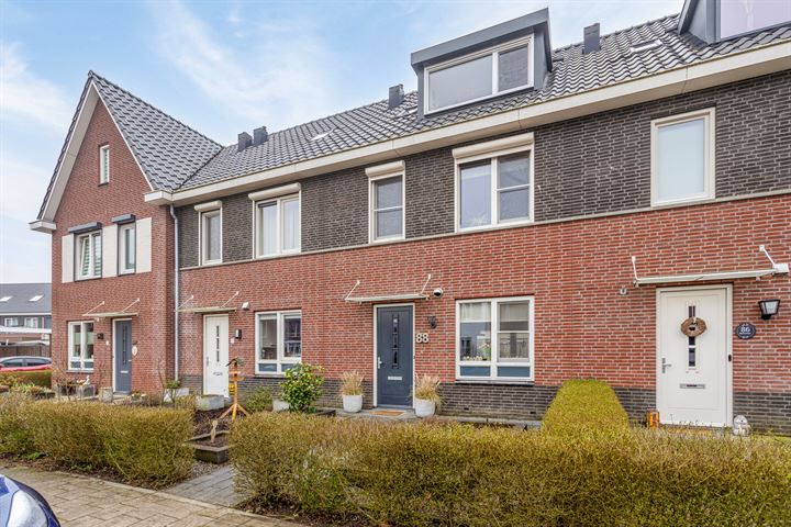 Berenklauw 88 in Driel foto