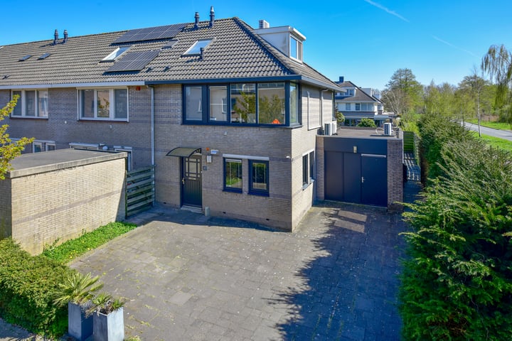 Bergeend 43 in Uithoorn foto