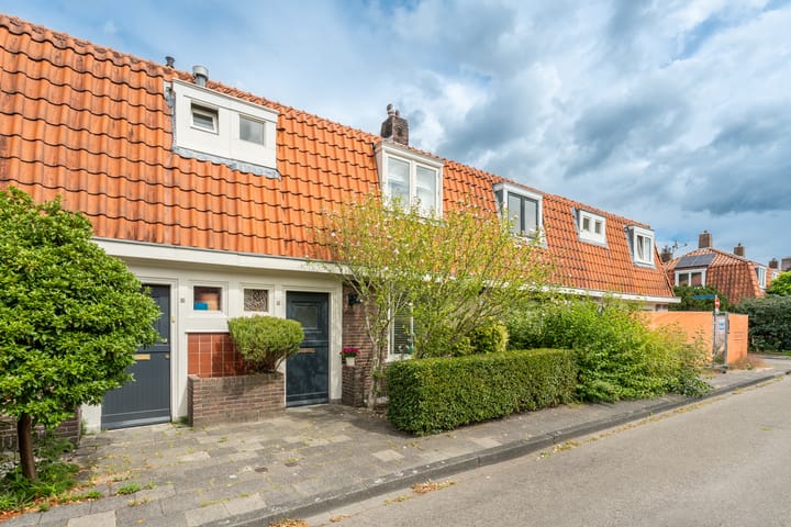 Bergenvaarderstraat 8 in Amstelveen foto