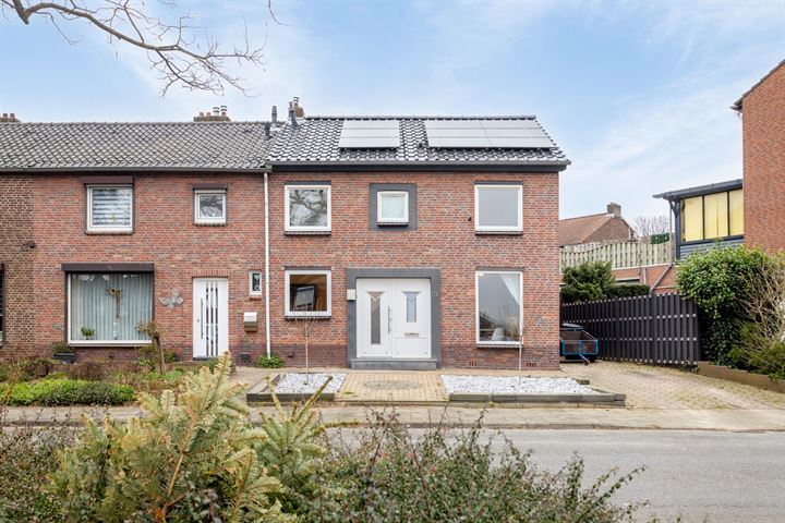 Bergplein 3 in Hoensbroek foto
