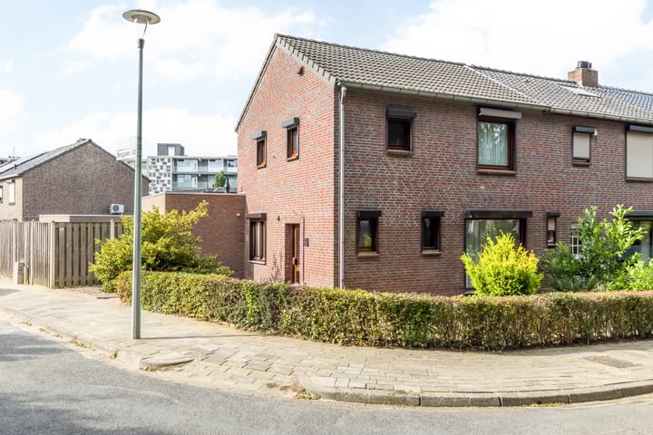 Bergplein 30 in Hoensbroek foto