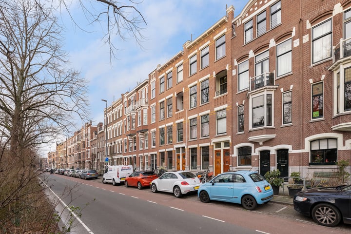 Bergselaan 101A in Rotterdam foto