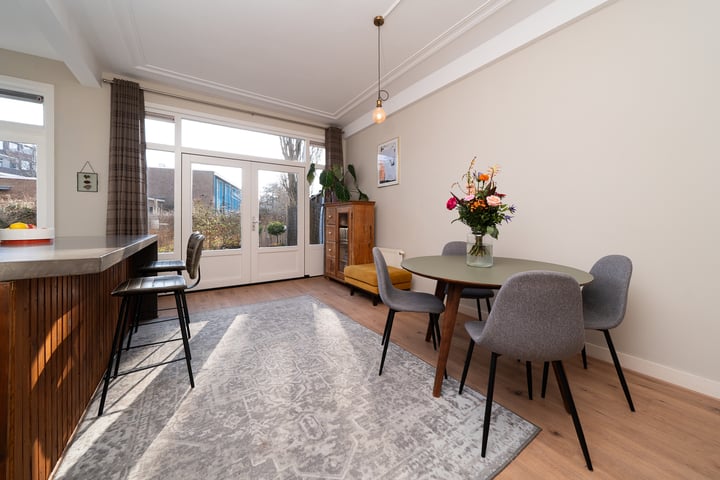 Bergselaan 354D in Rotterdam foto