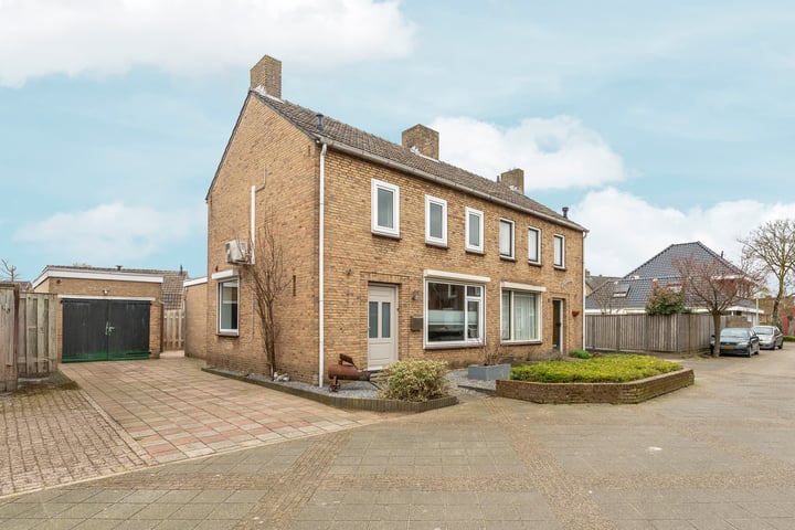 Bergstraat 11 in Gennep foto