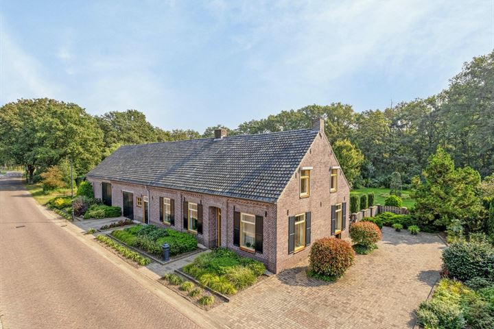 Bergweg 42 in Asten foto