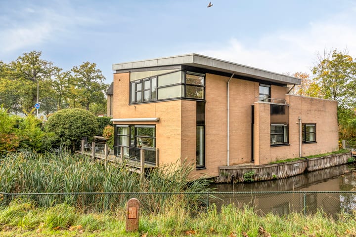 Beringstraat 1 in Enschede foto