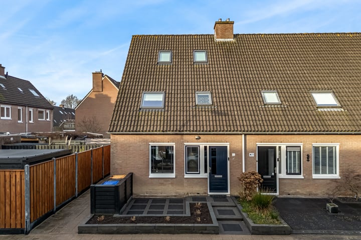 Berkhoutlaan 72 in Emmeloord foto