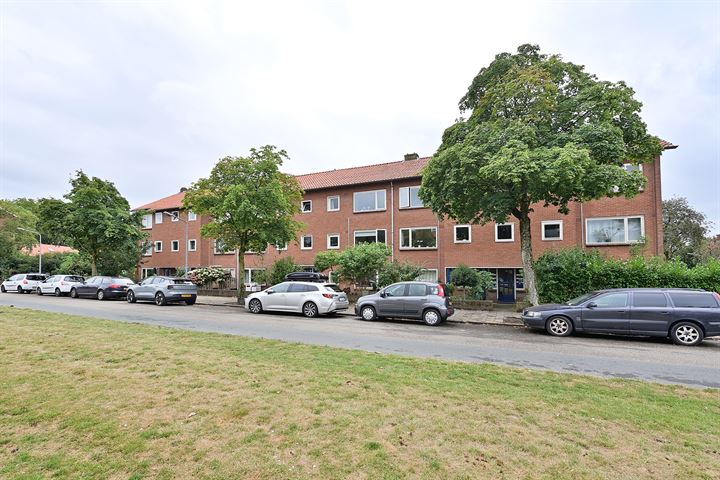 Berlagelaan 49 in Hilversum foto