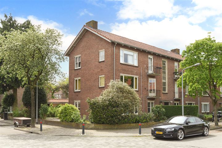 Berlagelaan 55 in Hilversum foto