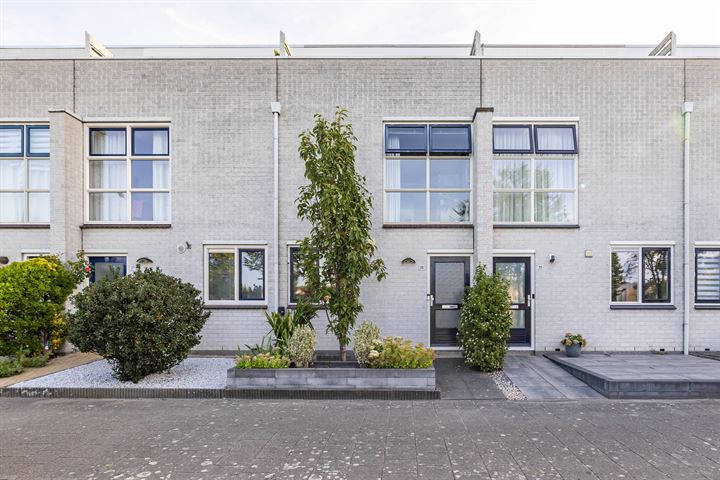 Berlageweg 36 in Groningen foto
