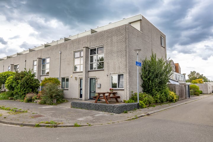 Berlageweg 39 in Groningen foto