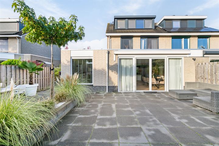 Berliozstraat 20 in Capelle aan den IJssel foto
