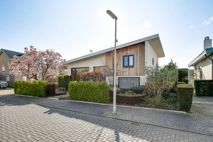 Bernardusplein 12 in Voerendaal foto