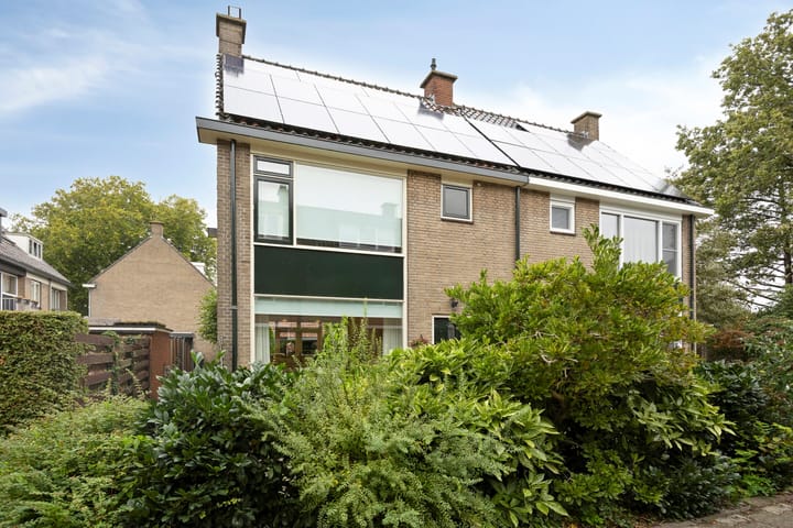 Bernhardstraat 10 in Zoeterwoude foto