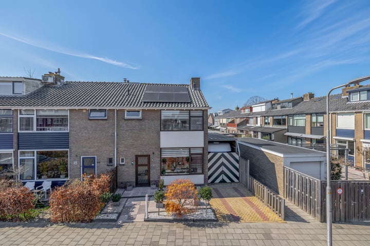 Bernhardstraat 18 in Moerkapelle foto