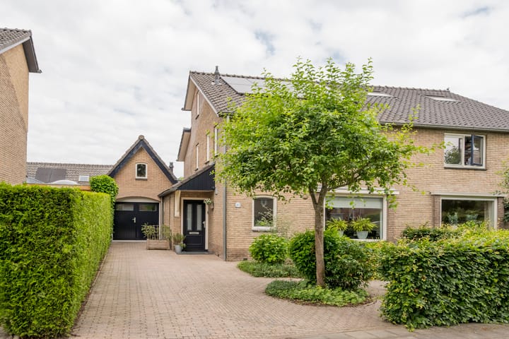 Foto van woning Bernhardstraat 42, Nijkerk