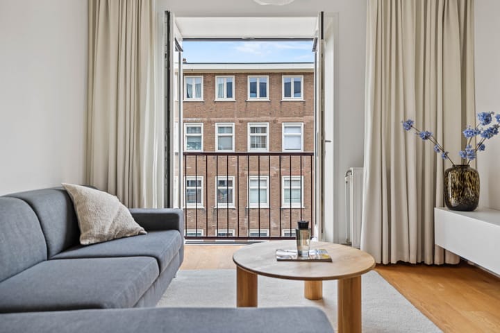 Bernissestraat 6B in Amsterdam foto