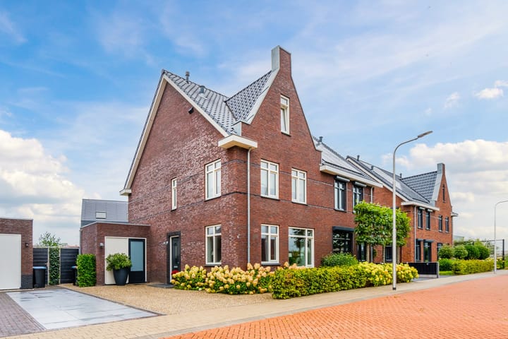 Bernsteineiland 14 in Sliedrecht foto