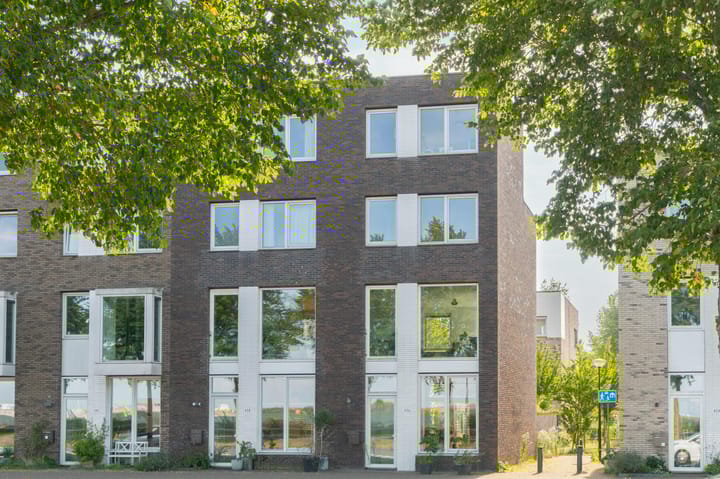 Bert Haanstrakade 436 in Amsterdam foto