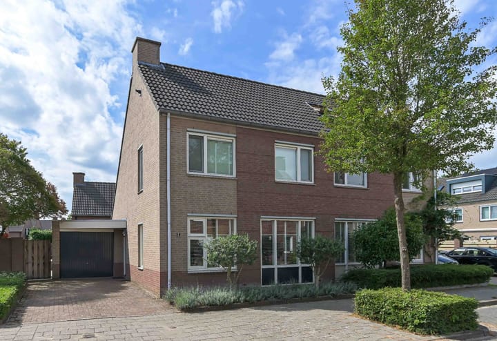 Bertha Soreestraat 6 in Venlo foto