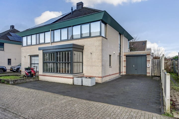 Bertus Aafjeshof 81 in Hoorn foto