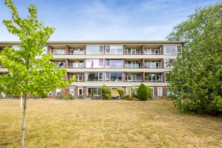 Betje Wolfflaan 86 in Bussum foto