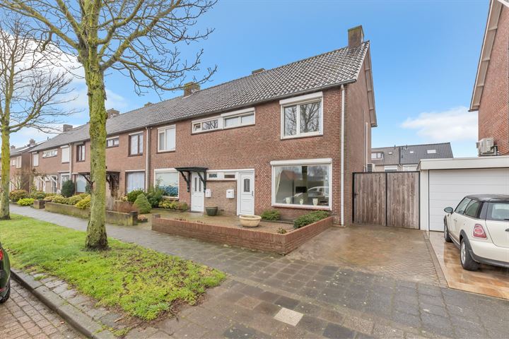 Beukehoutstraat 73 in Helmond foto