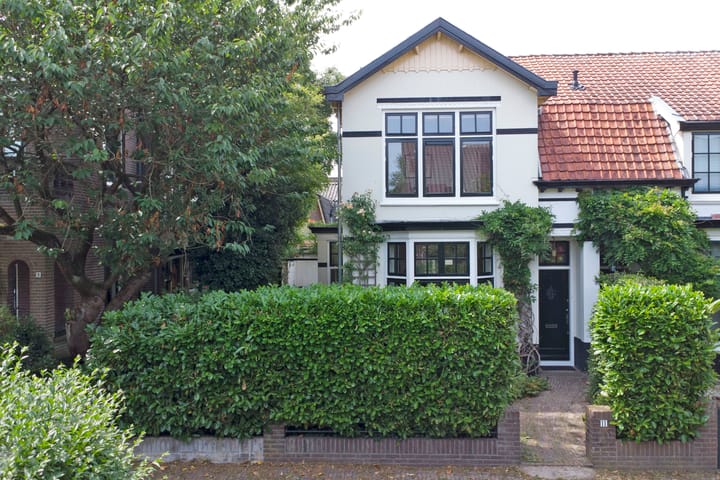 Beukenlaan 11 in Baarn foto