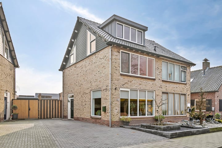 Beukenlaan 12 in Renswoude foto