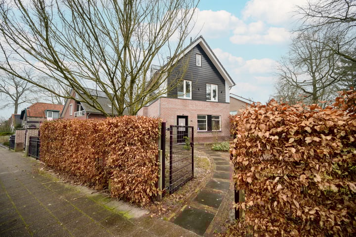 Beukenlaan 18 in Nunspeet foto