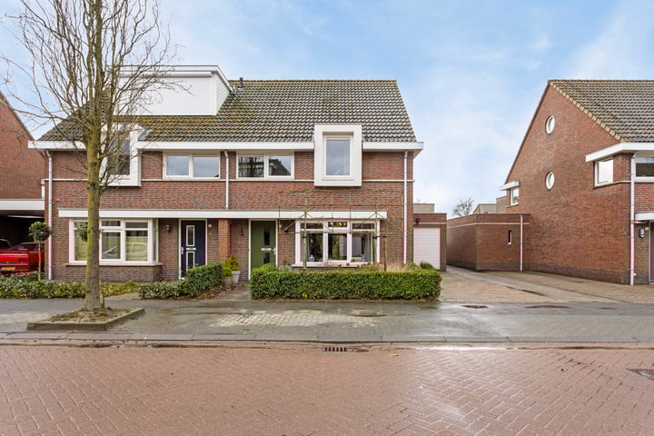 Beukenlaan 9 in Alphen foto