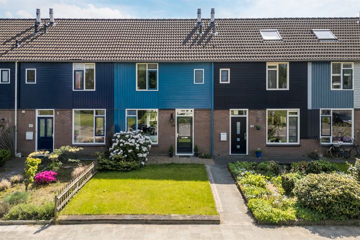 Beuzeveen 29 in Assen foto