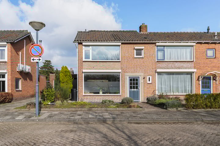 Bevernelstraat 15 in Waalwijk foto