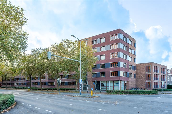Beverweg 123 in Breda foto
