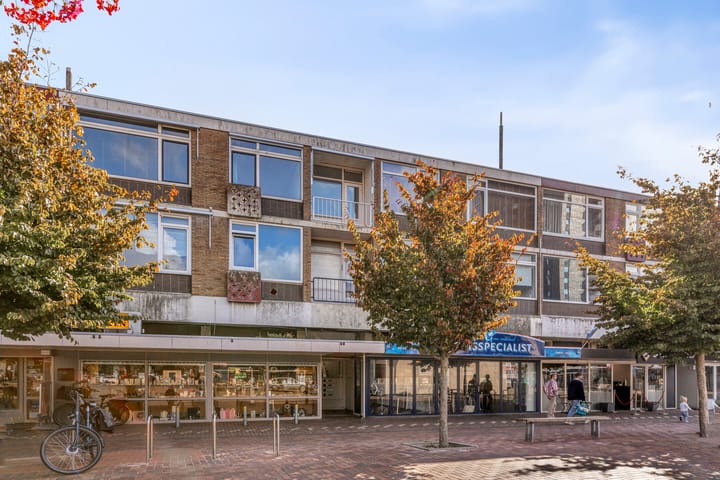 Bevrijdingsplein 15 in Leiden foto