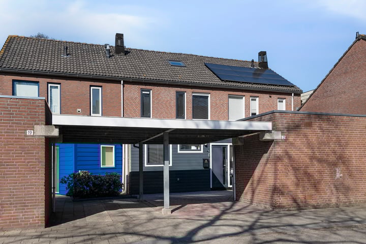 Bezettingslaan 21 in Meppel foto